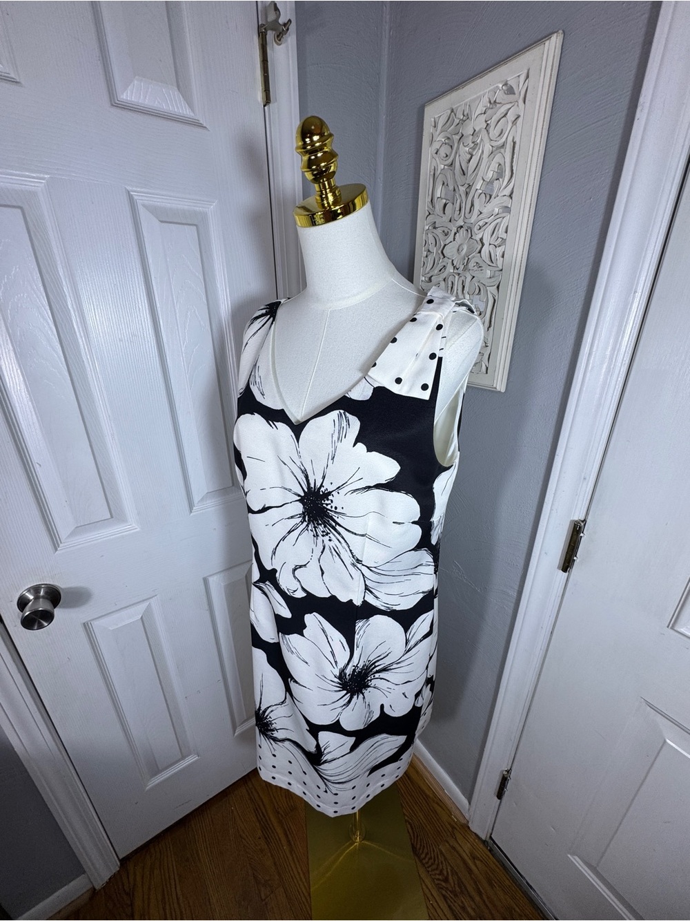 Talbots Bow Shoulder Floral Shift Dress Size 10 Black White Polka Dot Like New - Picture 4 of 11
